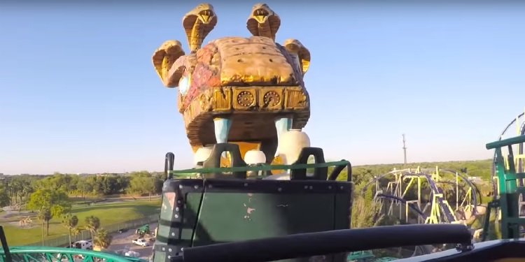 Full-Ride POV Video of Cobra's Curse!